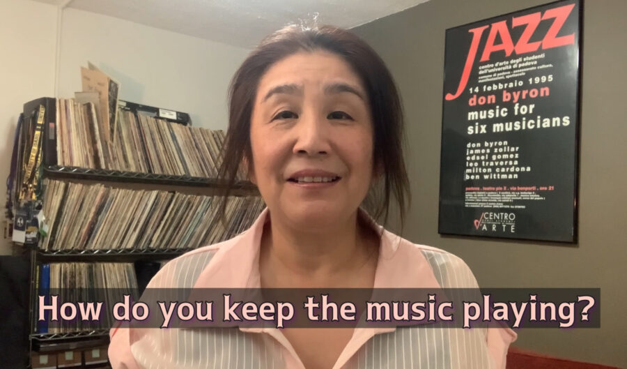 How do you keep the music playing ?